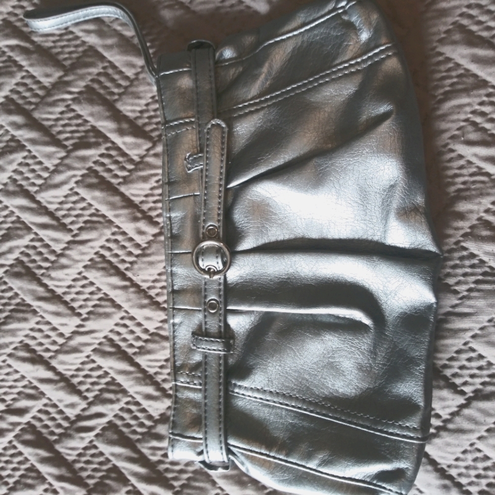 Clutch purse